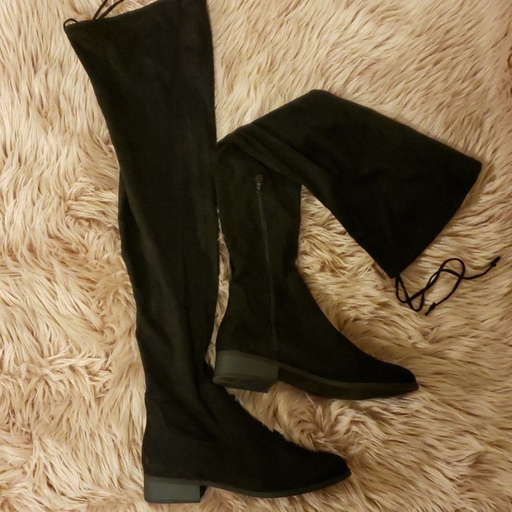 Black thigh highs